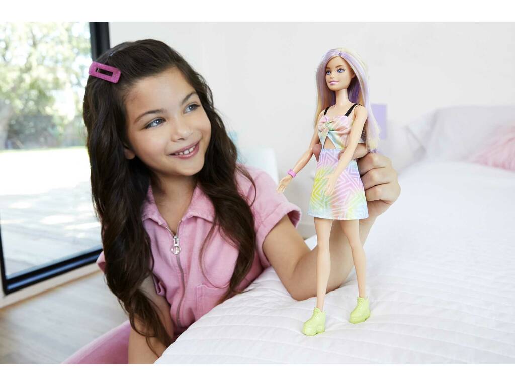 Barbie Fashionista Rainbow Prism Sportpants Mattel HBV22