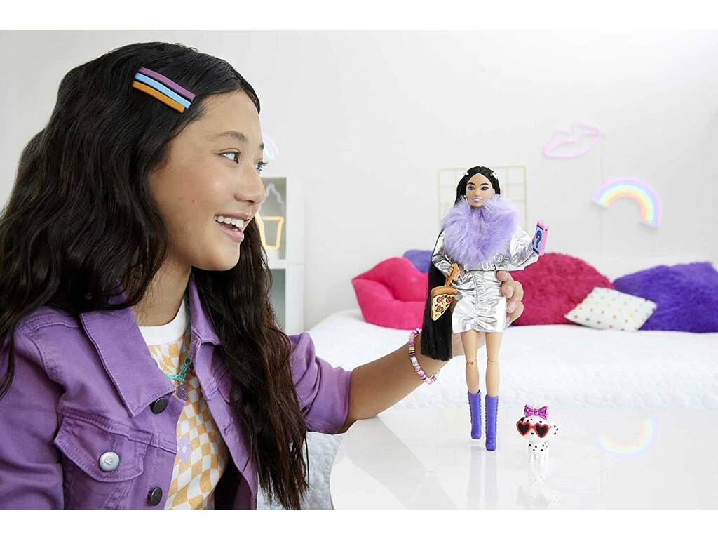 Barbie-Extrajacke mit Fell und lila Stiefeln Mattel HHN07
